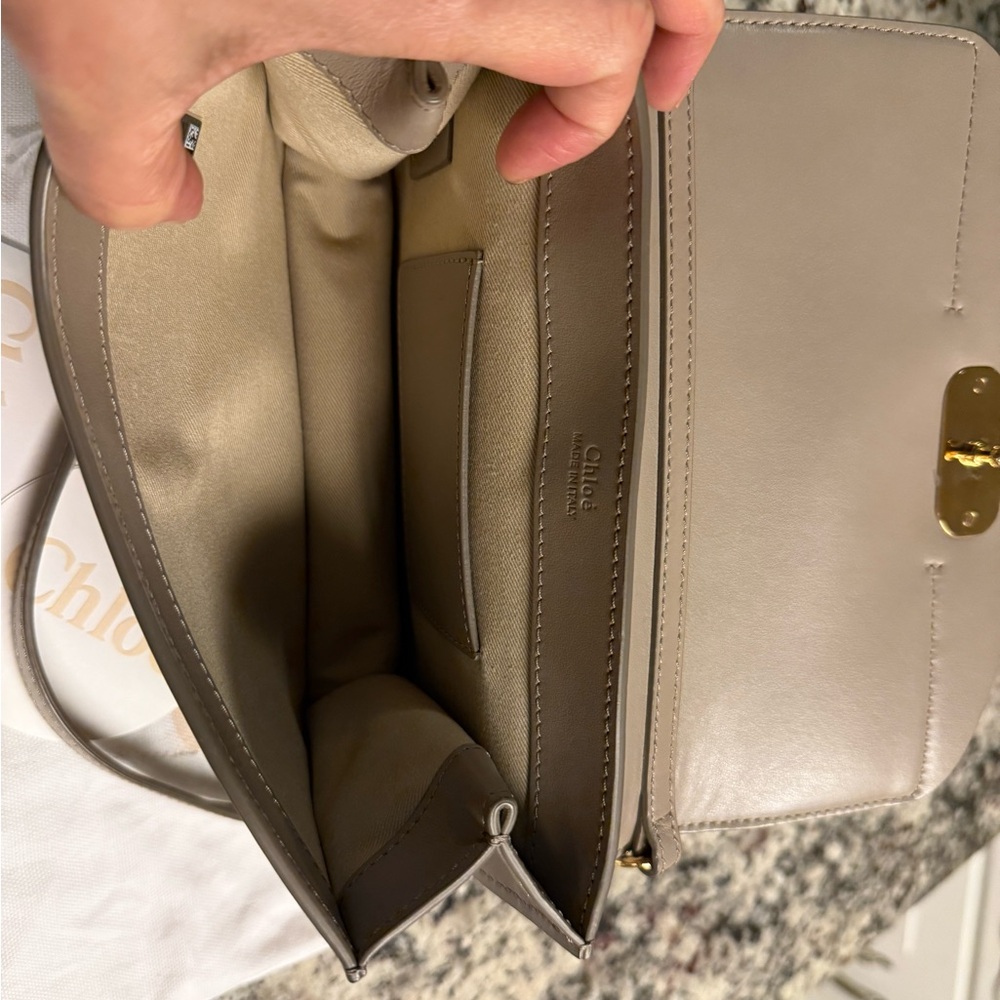 Chloé - Picture 9 of 14